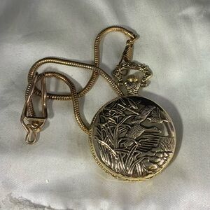 Elegant Vintage Gold Tone Pocket Watch Duck Scene Design With Chain Geneva
